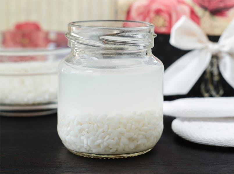 ماء الارز للشعر - فوائد وأضرار ماء الأرز المخمر للشعر