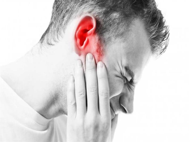 التهابات الاذن عند البالغين (الاذن الوسطى): الاسباب والاعراض ...
